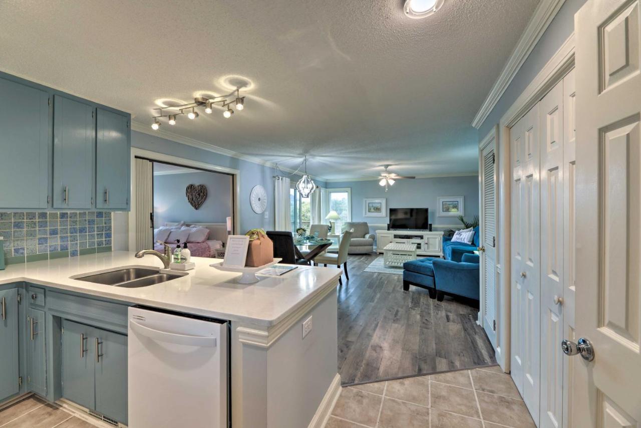 Bright Emerald Isle Condo With Private Beach Access! 외부 사진