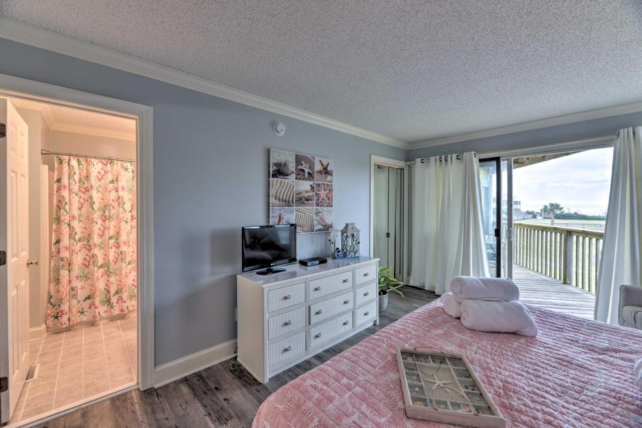 Bright Emerald Isle Condo With Private Beach Access! 외부 사진